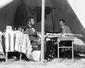 Lincoln i&nbsp;Mc Clellan
