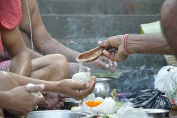 Pitru Paksha (święto zmarłych) w&nbsp;Indiach