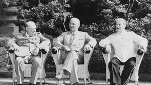 Miniatura: Krzywa linijka Stalina