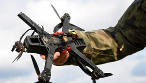 Miniatura: Dron spadł na teren jednostki wojskowej