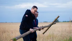 Miniatura: Morawiecki na Ukrainie. Oddał hołd ofiarom...