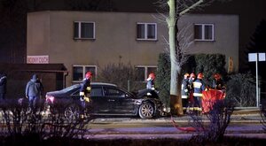 Wypadki z rządowymi autami potwierdzają - polskie drogi jednymi z...