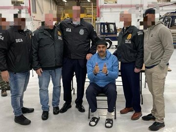 Przyw&oacute;dca Wenezueli Nicolas Maduro z&nbsp;agentami amerykańskiej agencji antynarkotykowej DEA