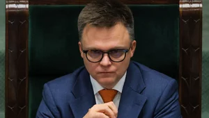 Miniatura: Coraz więcej przeciwników Hołowni w...
