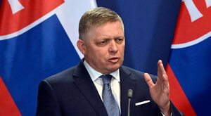 Miniatura: Premier Słowacji ostrzega przed III wojną...