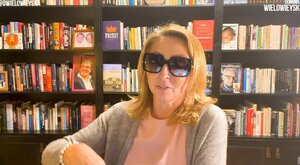 Miniatura: "Biedny pan Krzysiu". Dziennikarka...