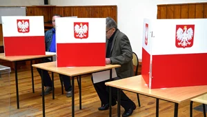 Miniatura: Rozpoczęły się wybory i referendum. Jak...