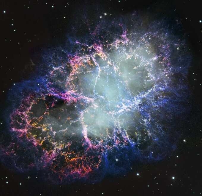 Mgławica Kraba na&nbsp;zdjęciu z&nbsp;lat 1999/2000. Zdjęcie wykonane przez Hubble&rsquo;a w&nbsp;w tamtym czasie pokazuje, że&nbsp;Mgławica Kraba jest mniejsza niż&nbsp;w&nbsp;roku 2024