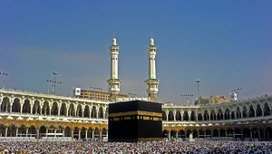 Miniatura: Meczet - Islam penetruje wszystkie aspekty...