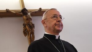 Abp Gądecki: Franciszek to papież migrantów i ubogich