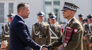 Miniatura: Awanse generalskie wręczone. Wymowne słowa...