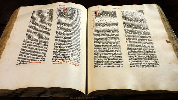 Biblia Gutenberga ze zbioru Muzeum Diecezjalnego w Pelplinie