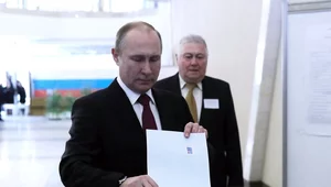 Miniatura: "Wybory" prezydenckie w Rosji. Długopisy...