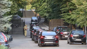 Miniatura: Pilna narada w willi premiera....