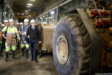 Mateusz Morawiecki podczas uroczystości uruchomienia pieca WTR w Hucie Miedzi „Legnica” 