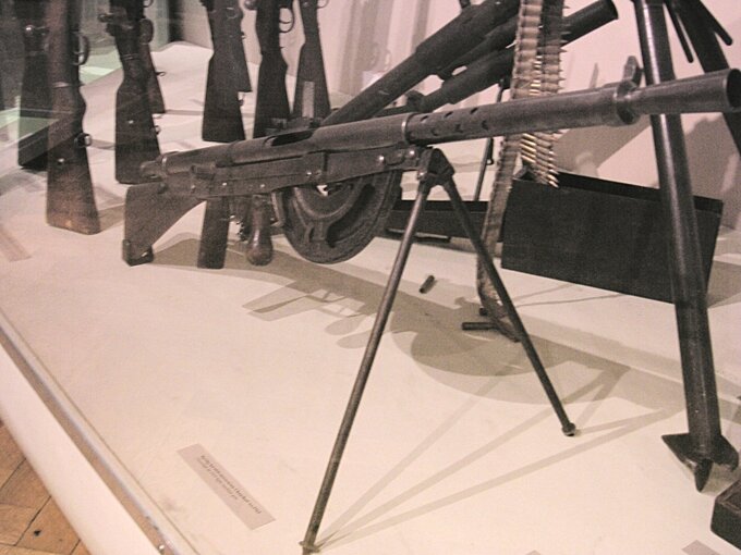 Rkm Chauchat w zbiorach Muzeum Wojska Polskiego w Warszawie.