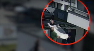 Miniatura: Dziecko spadło z piątego piętra. Sąsiedzi...