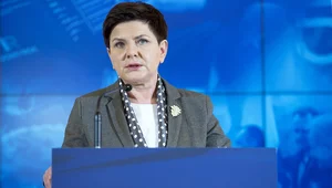 Miniatura: Szydło sprawdzi kolejnych ministrów,...