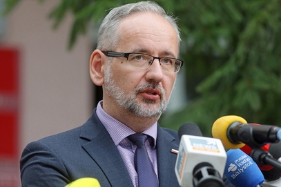 Sondaż: Polacy ocenili działania Niedzielskiego w walce z pandemią