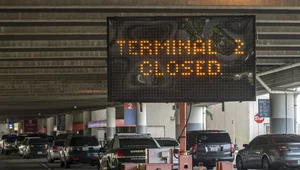 Miniatura: Chaos na amerykańskich lotniskach. Mimo...