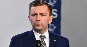 Miniatura: Polityk PiS oświadczył się nowej...