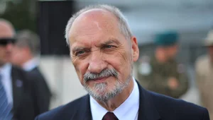 Miniatura: Macierewicz: Podkomisja smoleńska przekaże...