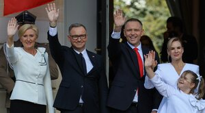 Miniatura: Porównano dwie pierwsze damy. Jest wynik...