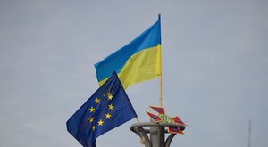 Miniatura: Akcesja Ukrainy do UE zwalnia. Węgry...
