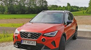 Miniatura: Seat Arona FR