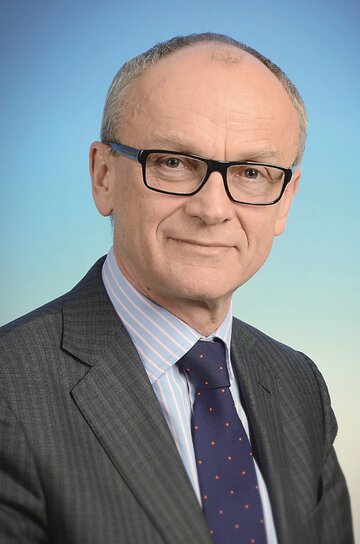 prof. Piotr Ponikowski &ndash; prezes Polskiego Towarzystwa Kardiologicznego, kierownik Katedry i&nbsp;Kliniki Chor&oacute;b Serca UM im.&nbsp;Piast&oacute;w Śląskich we&nbsp;Wrocławiu i&nbsp;Kliniki Kardiologii Szpitala Wojskowego we&nbsp;Wrocławiu