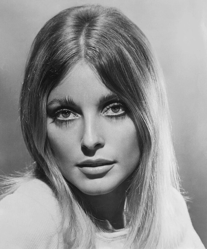 Sharon Tate na zdjęciu promocyjnym filmu Valley of the Dolls