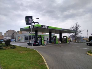 Miniatura: MOL się rozwija. Duża inwestycja Węgrów