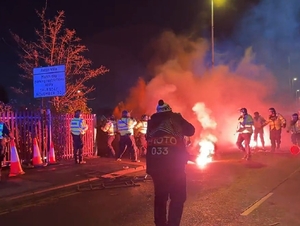Skandaliczne sceny przed meczem Legii. Doszło do starć kibiców z policją