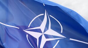 Miniatura: Ćwierć wieku w NATO