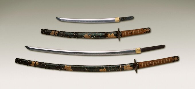 Przykładowe nihon-tō (katana i wakizashi) tworzące razem komplet (daishō)