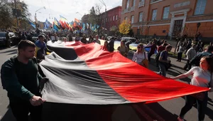 Miniatura: Bandera pochowany z honorami? Ukraina nie...