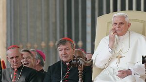 Miniatura: "Benedykt XVI zrezygnował z powodu...
