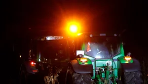 Miniatura: Niemieccy rolnicy protestują. Ciągniki...