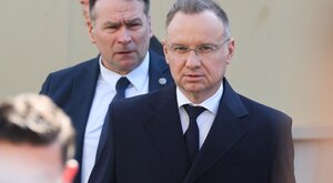 Miniatura: Prestiżowa uczelnia rozwiązała umowę z...