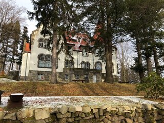 Dom Łąkowy Kamień w&nbsp;Jagniatkowie Gerharta Hauptmanna