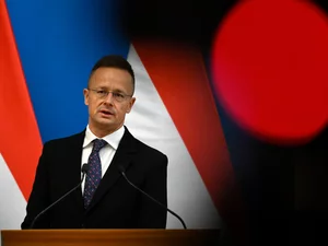 Miniatura: Szef MSZ Węgier wbija szpilę Tuskowi....