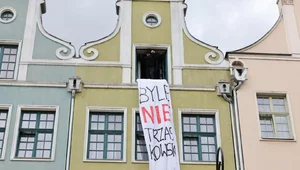 Miniatura: Wywiesił baner "Byle nie Trzaskowski". Na...