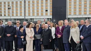 Miniatura: "Służą Rosji". Kaczyński na miesięcznicy:...