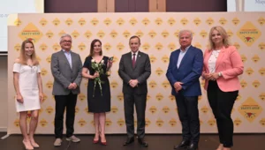 Miniatura: Adamed z Nagrodą Zaufania Złoty OTIS 2021