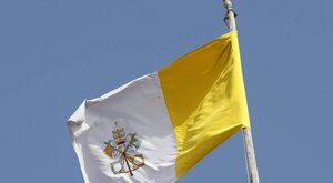 Miniatura: Busola wskazuje Watykan