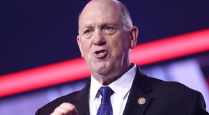 Miniatura: Protesty w Minneapolis. Trump wysyła "cara...