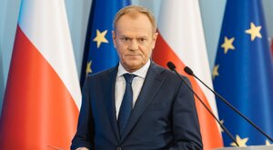 Miniatura: Tusk reaguje na doniesienia o "Red is...