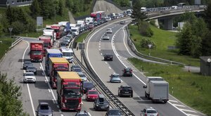 Miniatura: Uwaga kierowcy. Skarbówka sięga po zdjęcia...
