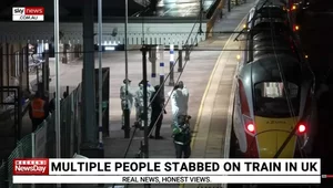 Miniatura: Atak nożem w pociągu do Londynu, wielu...