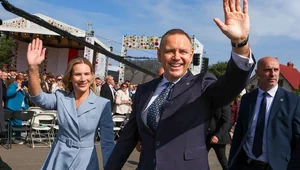Miniatura: Polacy ocenili parę prezydencką. Sondaż...